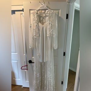 Le Rose Stories - STEFFANIE BEADED FLORAL LACE MAXI - INCLUDES SLIP